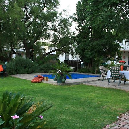 Steytlerville Royal Hotel Экстерьер фото